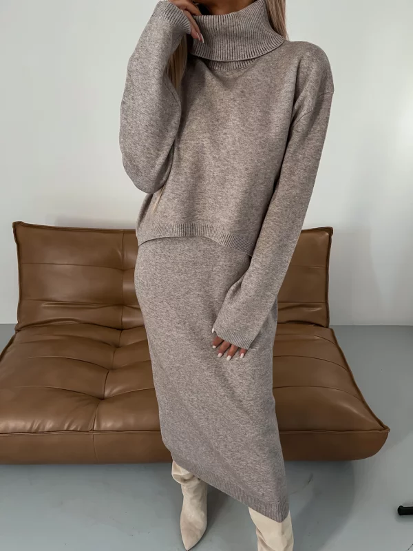 Nova™ Women's Knitwear Set