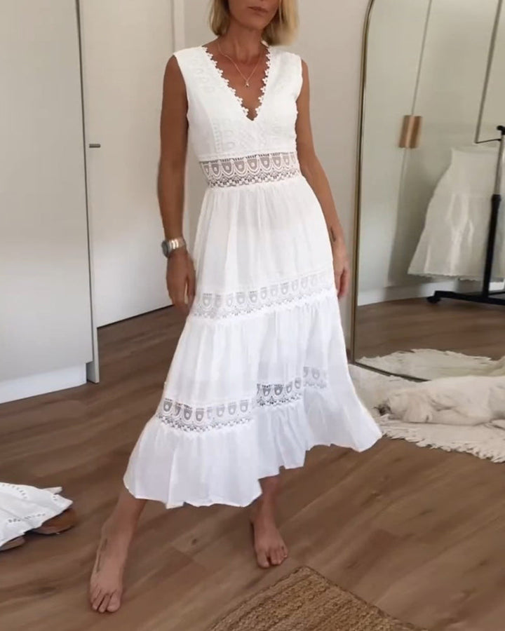 Kim™ | V-neck lace dress